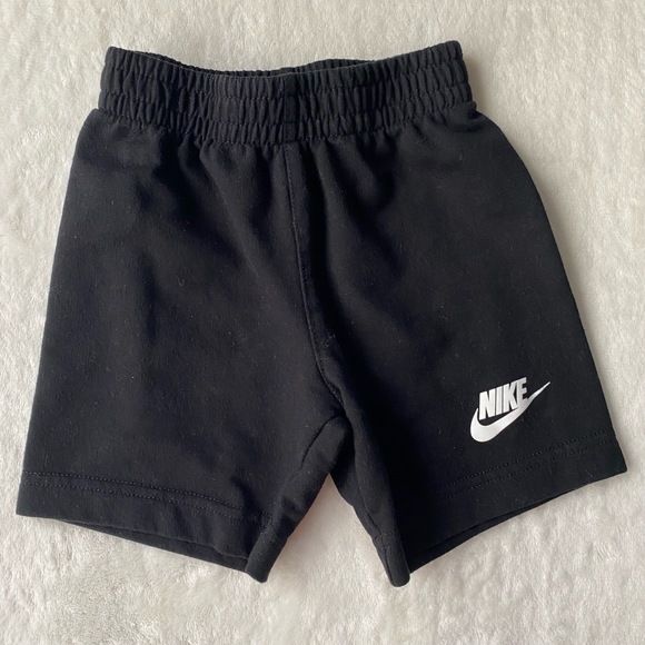 Nike Shorts Kids Size 2T Black Athletic Casual Elastic Waist Sporty Comfortable - Picture 1 of 9